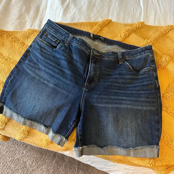 Kut from the Kloth Pants - Kut from the Kloth Denim Shorts almost new